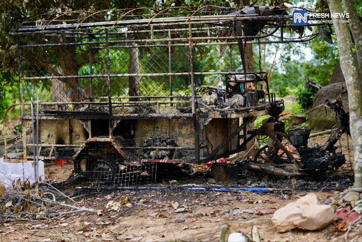 DrMonoroth's tweet photo. Thai Military Shells Wat Ta Moan Saen Chey, Killing an Achar

Thai is so cruel 
#ថៃបាញ់មុន #ថៃជាអ្នកផ្តើមសង្គ្រាម #ThailandOpenFireFirst #ThailandStartedTheWar #ไทยเป็นผู้เริ่มสงคราม #JusticeForCambodia #cambodianeedpeace 🙏🇰🇭❤️👨‍⚕️ https://t.co/KofxEYL2Ry