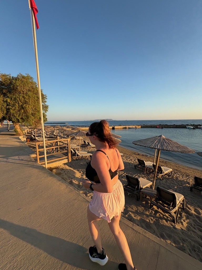 BabrahamUK's tweet image. We're proud of our Office Support Manager, Zoe Ashton, who will be running her first Half Marathon - the Great North Run - this September as part of #TeamMind.
You can read more about Zoe’s motivation on her JustGiving page 🔗ow.ly/UalP50WmSU7
#MentalHealth #GreatNorthRun