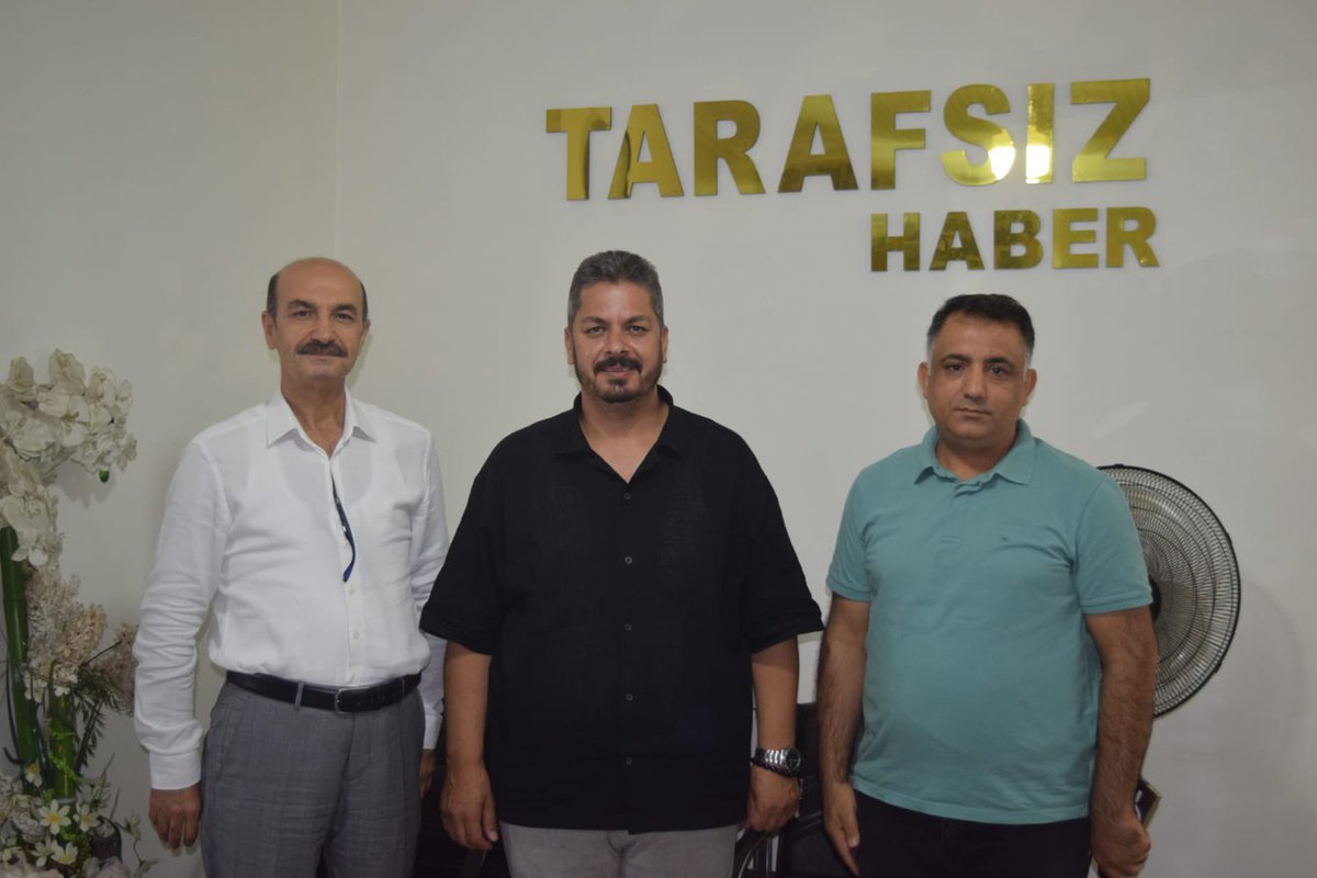 AK Parti Batman İl Başkan Yardımcısı Temin Orhan ve İl Yön. Kur. Üyesi Mahmut Ertuğrul, Gazete Büromuza gelerek taziye ziyaretinde bulundular. Nazik ziyaretleri için teşekkür ederiz.