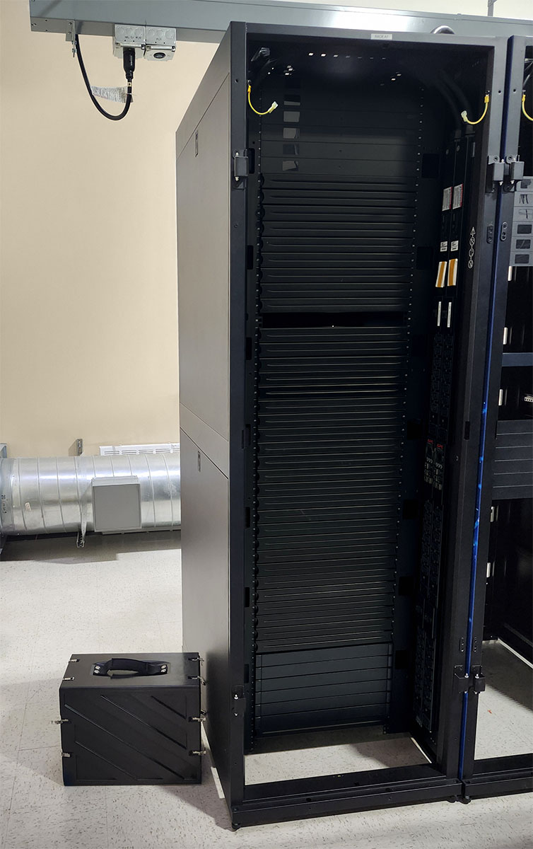 giga_io's tweet image. Just how small *is* Gryf? Here it is next to a SuperNODE rack — yes, it really is the world’s first suitcase-sized AI supercomputer. Datacenter-class power, edge-sized footprint. #GigaIO #WhatsYourEdge #ArtificialIntelligence
bit.ly/4o4izm7