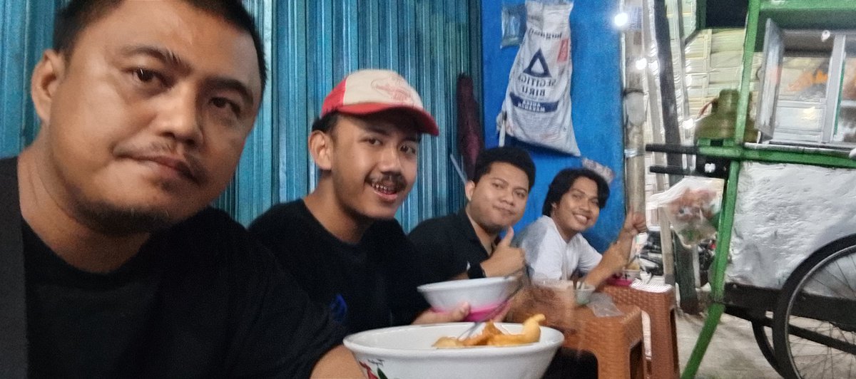duniaweb3's tweet image. Ekspektasi dan Realita degen web3 @babay0x @r0yGG @SaintJangs