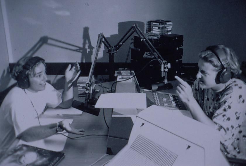 UPTuks's tweet image. Tuks FM is celebrating 45 years of stories, sound, and student spirit! From one small studio to a national voice, #TuksFM45 marks the station’s legacy through a documentary series, throwback content, and iconic memories. Read more: ow.ly/Lwm850WvfLG.

#UniversityOfPretoria