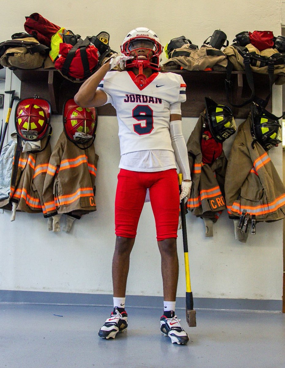 And so it begins….The 2025 SZN is on the clock and <a href="/JordanFalconsFB/">Jordan Falcons</a> is 🔥#EBWC #Say🧀 #DBack #DefensiveBack