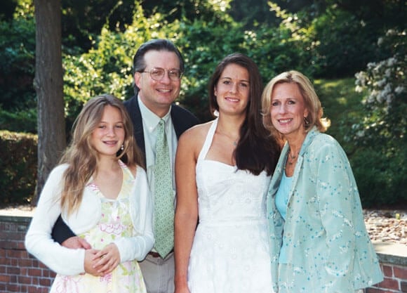 QuinnipiacU's tweet image. Inspired by the life and memory of Jennifer Lynn Hawke-Petit, the @PFFPetit has established the Jennifer L. Hawke-Petit Pediatric Nursing Scholarship at Quinnipiac School of Nursing to support pediatric nursing students: go.qu.edu/SONPetit25