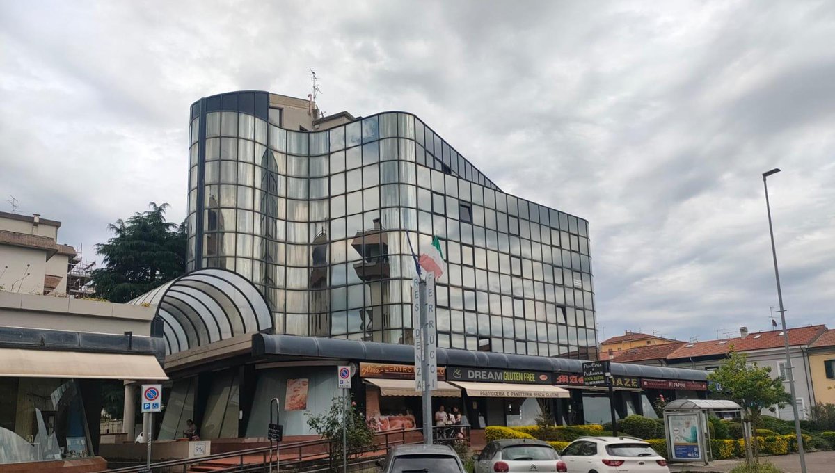 rep_firenze's tweet image. Prato, un uomo trovato morto nel residence dove fu uccisa Denisa firenze.repubblica.it/cronaca/2025/0…