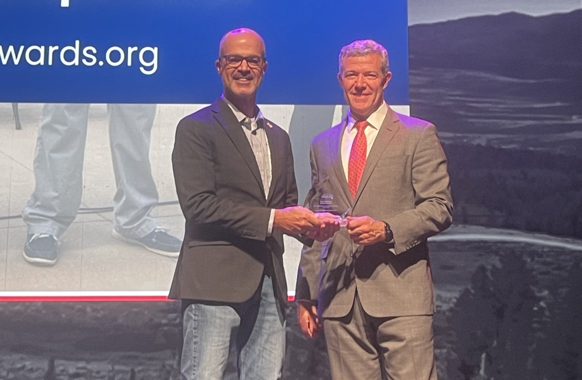 TxDOTDallas's tweet image. Some good news this week! 🥳
Our Irving Interchange project was honored w/a prestigious “America’s Transportation Award” f/@aashtospeaks at WASHTO for “Quality of Life/Community Development, Large Project.” Congrats to our team! 🎉
@TxDOTCEO @thecityofirving #dfwtraffic