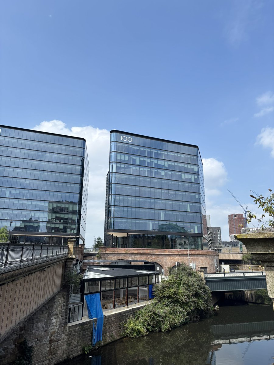 siteform_f's tweet image. New project locked in 🔒 Manchester here we come!
Modifying raised access floors + installing:
🔹 Bolon tiles
🔹 Forbo LVT
🔹 Interface carpet tiles
Great spec, great client — ready to deliver 👊
#Flooring #Construction #ManchesterProjects #Bolon #Forbo #Interface