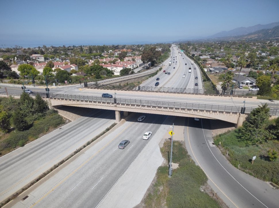 CaltransD5's tweet image. A very nice and well deserved write up on our US 101 HOV Project
in Santa Barbara County. Congrats to the team making it all happen.
@CaltransHQ
swcpa.org/caltrans-grani…