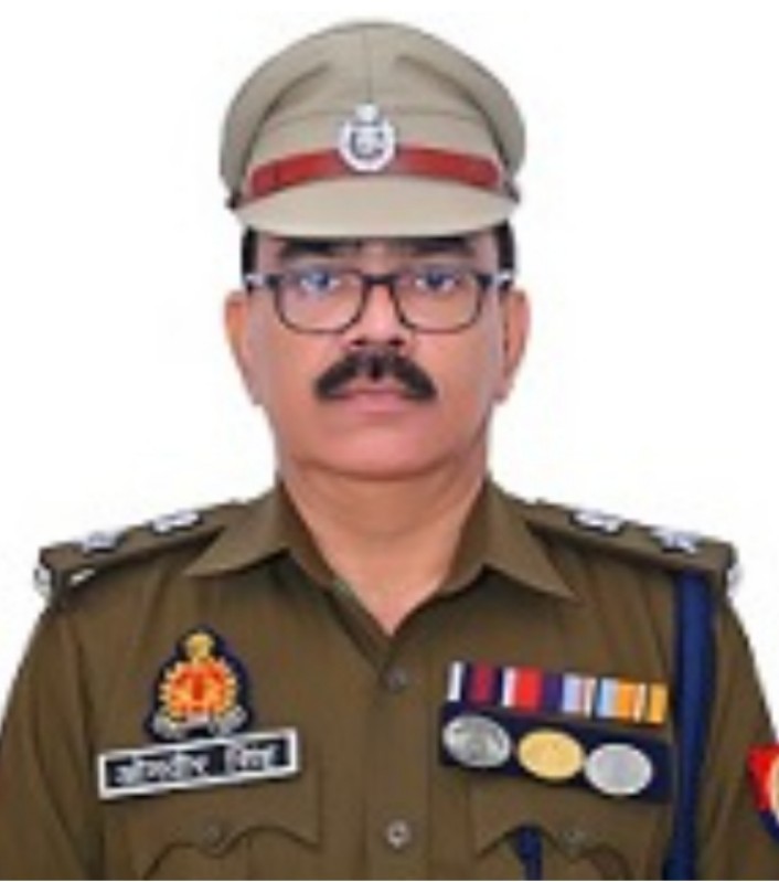 पंकज कुमार सिंह समाजसेवी (@pankajsballia) on Twitter photo <a href="/myogiadityanath/">Yogi Adityanath</a> जी <a href="/balliapolice/">Ballia Police</a> के तत्कालीन कप्तान डा.ओमवीर सिंह जी की अगुआई में पशू तस्करो पर जमकर कार्रवाई किए नतीजन सभी पशु तस्करों में भय व्याप्त है
अब बारी है शराब तस्करों की
<a href="/spballia0255/">SPBallia</a> महोदय हम सभी बलिया वासी आपके साथ है आप इन सभी शराब तस्करों पर कठोर कार्रवाई करे <a href="/myogiadityanath/">Yogi Adityanath</a> जी <a href="/balliapolice/">Ballia Police</a> के तत्कालीन कप्तान डा.ओमवीर सिंह जी की अगुआई में पशू तस्करो पर जमकर कार्रवाई किए नतीजन सभी पशु तस्करों में भय व्याप्त है
अब बारी है शराब तस्करों की
<a href="/spballia0255/">SPBallia</a> महोदय हम सभी बलिया वासी आपके साथ है आप इन सभी शराब तस्करों पर कठोर कार्रवाई करे