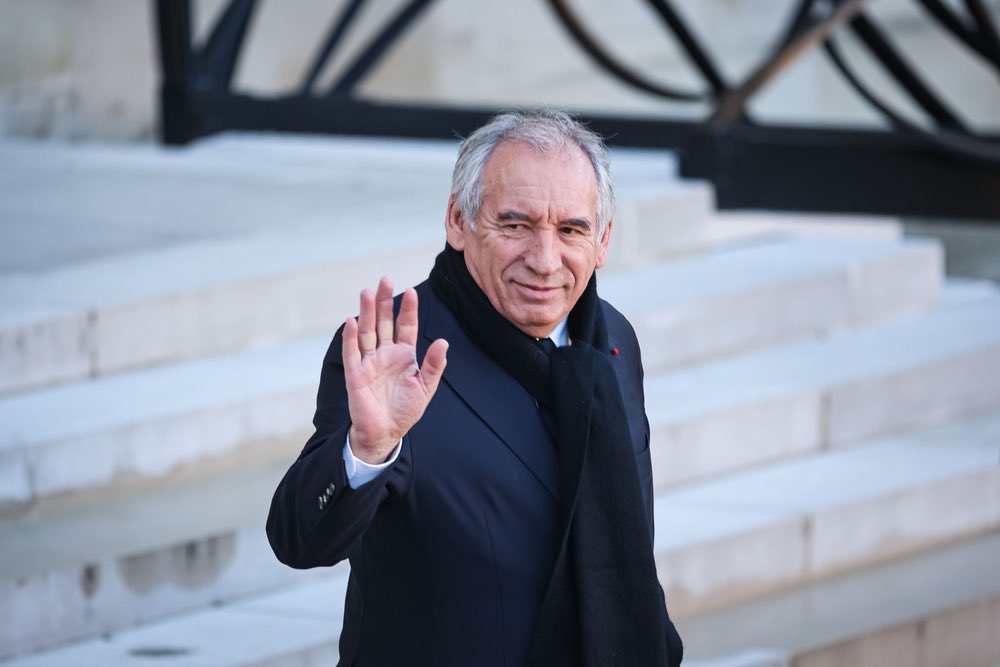 RevuePol's tweet image. « Le suicide politique programmé de François Bayrou : mourir debout pour que la France cesse de vivre à crédit » Par Jacky ISABELLO
Fondateur de Cabinet Parlez-moi d’Impact
revuepolitique.fr/le-suicide-pol…