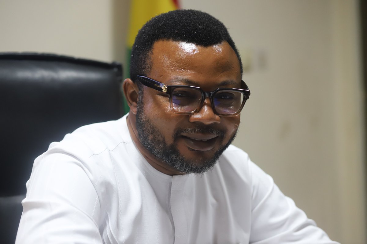 SmallArmsGh's tweet image. On July 25, the newly constituted Board of the Small Arms Commission met for the first time, signaling renewed efforts to combat arms proliferation and promote peace in Ghana. The Board endorsed the reviewed National Arms Bill for onward submission. #NACSA