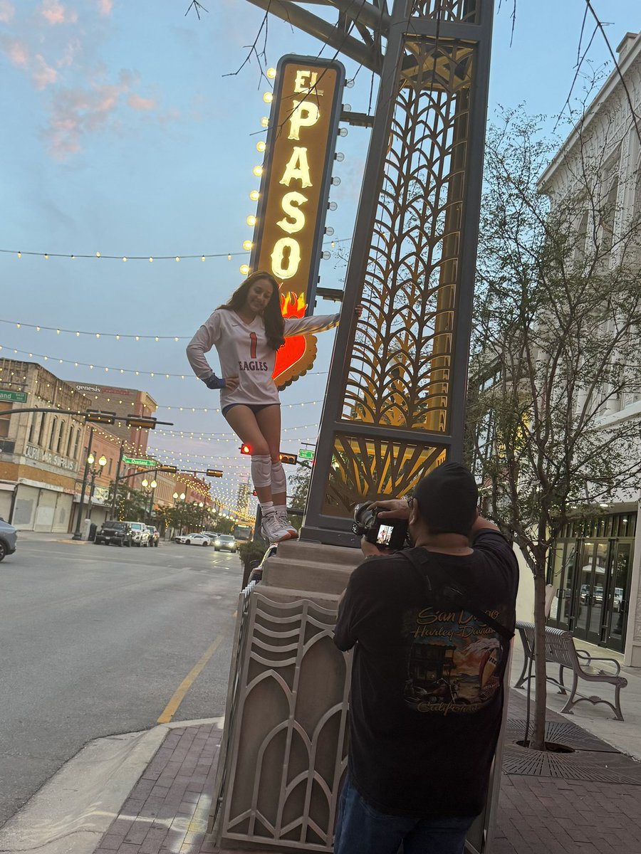 Thank you Prep1 for the amazing opportunity at the Downtown City lights!  It was such a fun experience, thank you for inviting me! <a href="/Prep1USA/">PREP1</a> <a href="/Prep1Athletes/">PREP1 Athletes</a>