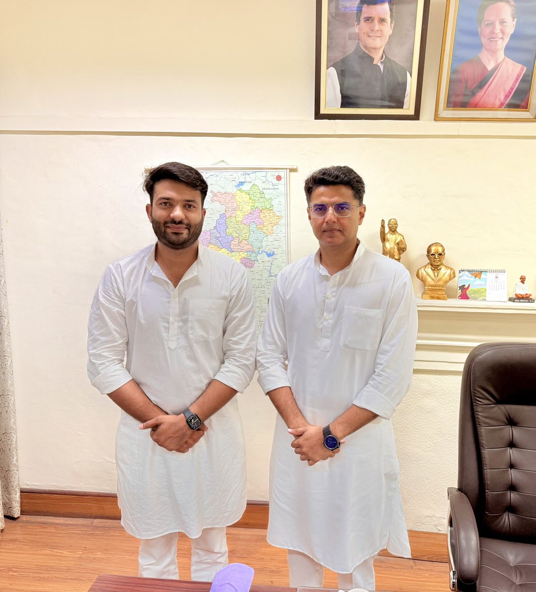 मेरा नेता मेरा अभिमान <a href="/SachinPilot/">Sachin Pilot</a> 
📍दिल्ली 
<a href="/AbhimanyuP00NIA/">Abhimanyu Poonia</a> <a href="/ShivprakashGjr/">Shivprakash Gurjar 🇮🇳</a>