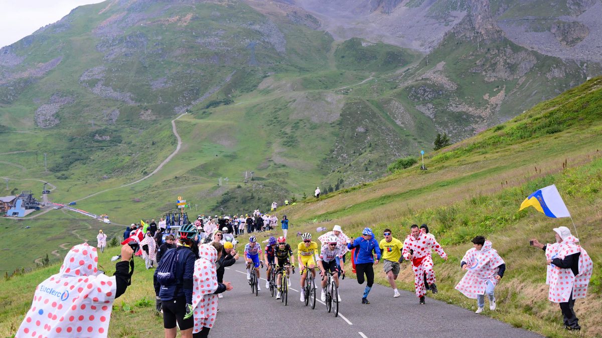TheSeahawksWire's tweet image. Seahawks jersey at Tour de France for second week- this time, an action green Wagner seahawkswire.usatoday.com/story/sports/n…