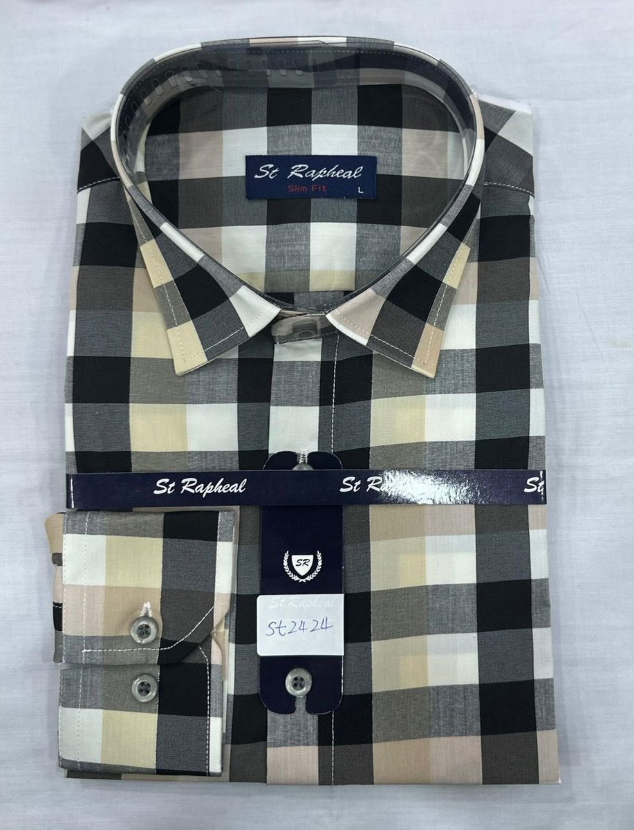 MayAkpan's tweet image. Month don end try buy another shirt