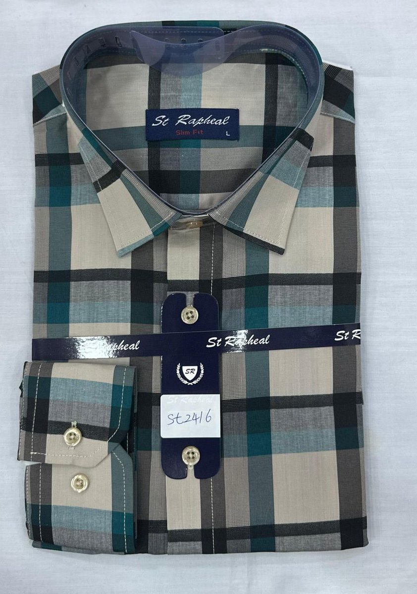 MayAkpan's tweet image. Month don end try buy another shirt
