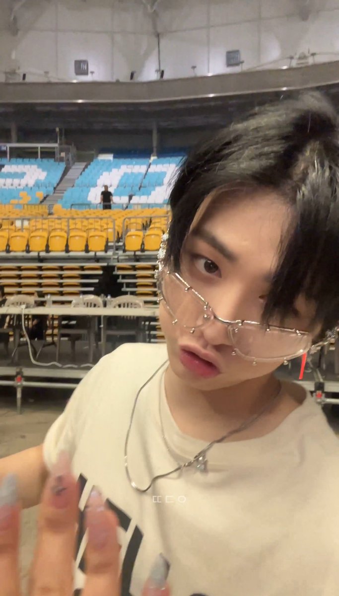 만두대받
다찌자