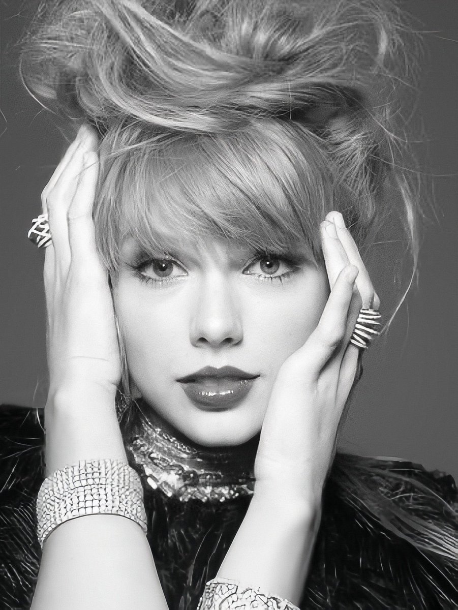 taylorwersion's tweet image. acho esse photoshoot tão lindo