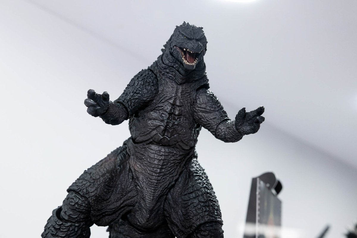 TAS_SHMA's tweet image. SDCC 2025
S.H.MonsterArts Godzilla (2014) -Movie Graphic Plus-
- July 2026
- Nighttime Battle colors
- No changes to sculpt from the OG.
*no price announced at this time.
#SDCC2025 #SDCC25 #SDCC #Godzilla