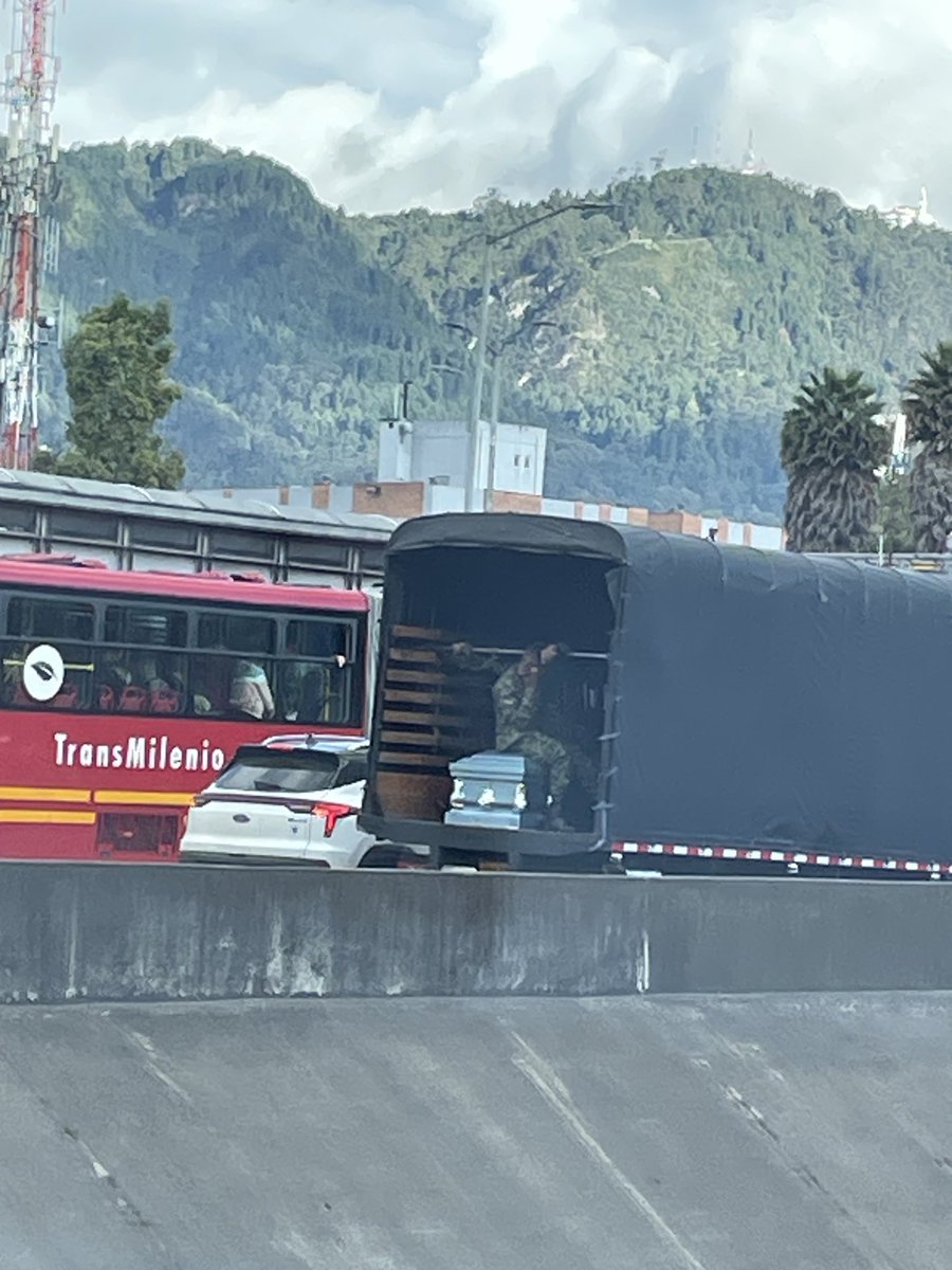 La máquina de la guerra no para