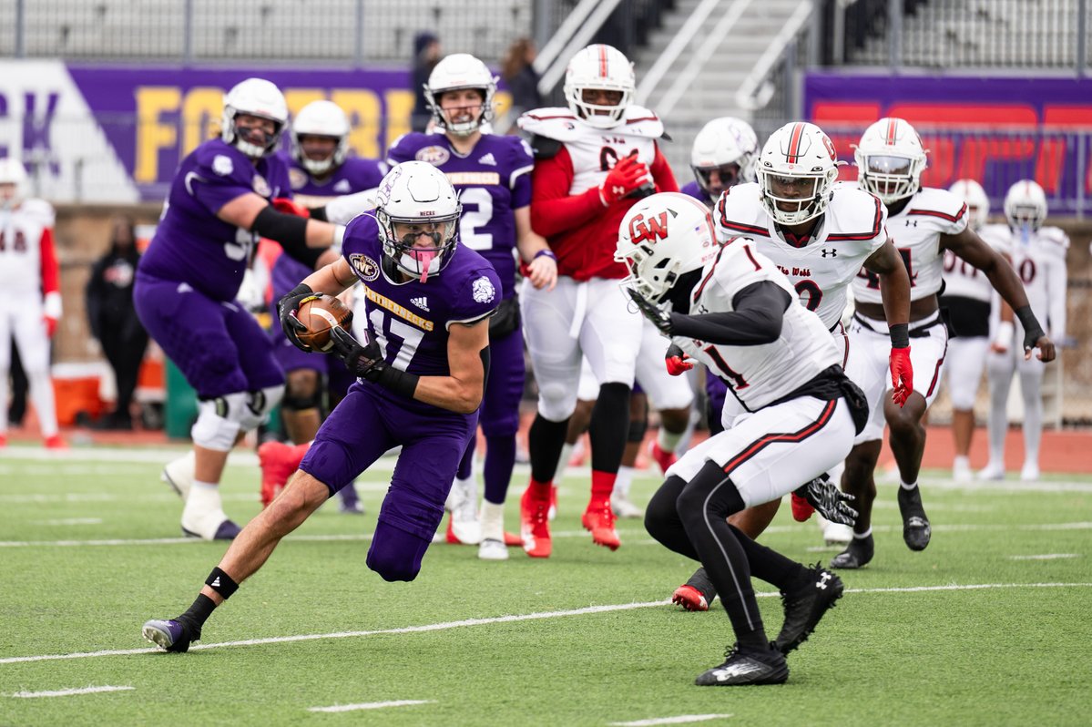 WIUFootball's tweet image. The work is paying off. 💪
4 Leathernecks earn spots on the 2025 Phil Steele Preseason All-Conference Teams 🏈 

Congratulations Demari Davis, Christian Anaya, Christian Pierce, and Antonio Chadha
📰- tinyurl.com/3bp7xjfn

#GoNecks | #OneGoal | #EIC