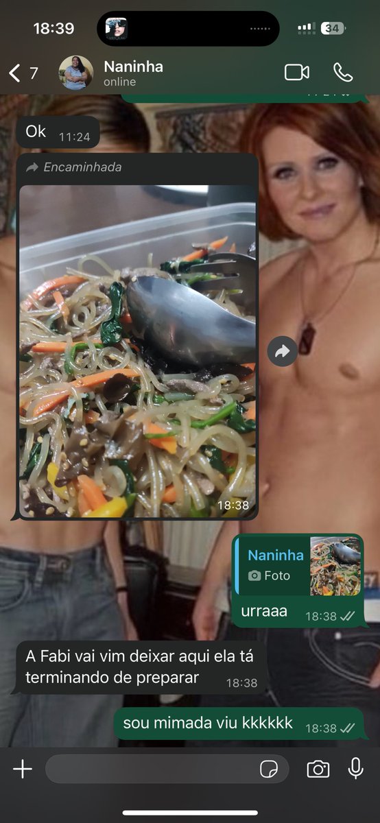 mimic4ke's tweet image. obg deus por vizinhos e pessoas incríveis que achei no meu bairro 😭😭😭😭😭😭 chegando em casa pronta p papar um japchae