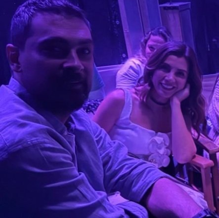 jnkdsc_'s tweet image. aaa dizide tek sahneleri vardı en azından bi kere de canlısını görmüş olduk yanyana