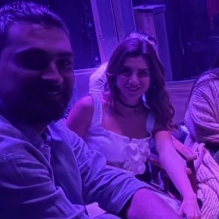 jnkdsc_'s tweet image. aaa dizide tek sahneleri vardı en azından bi kere de canlısını görmüş olduk yanyana