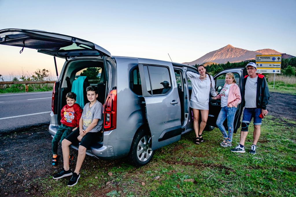 Don’t let safety slip your mind while preparing for summer vacations. Be sure to keep an emergency kit in your car, follow the speed limit when driving and make sure all passengers are wearing a seatbelt! Read more summer driving tips here: tinyurl.com/35a2xc26