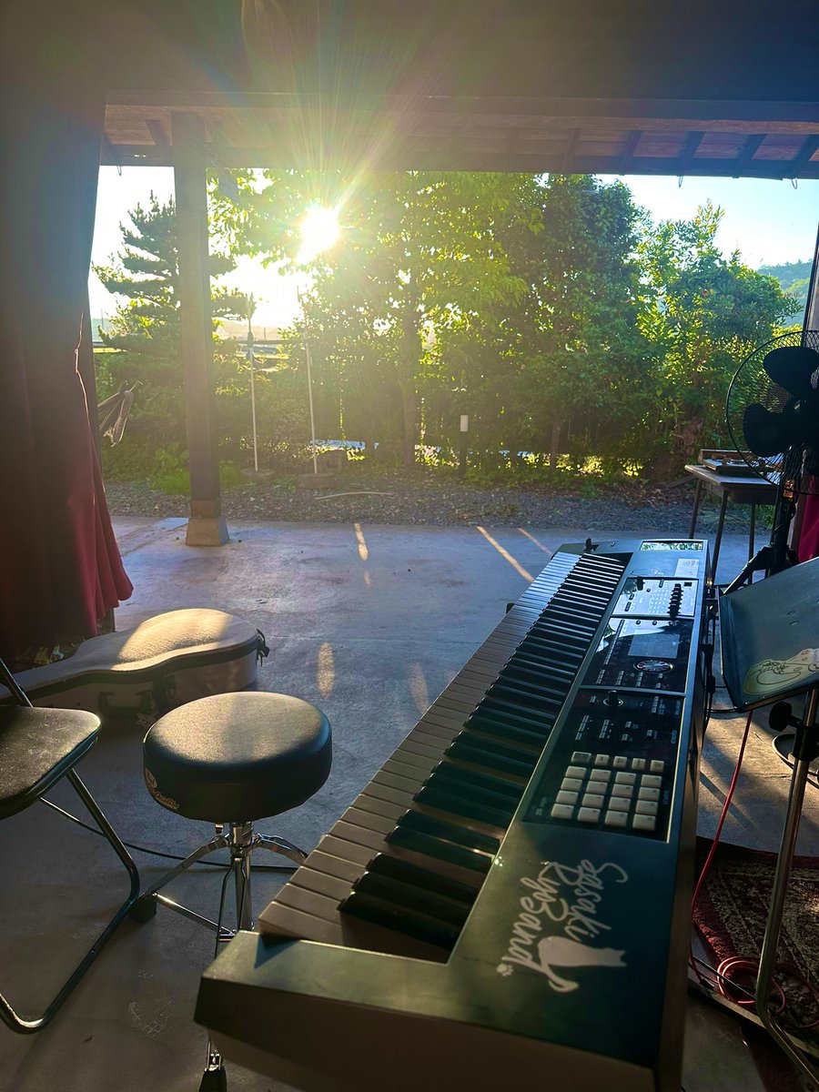 sasakiryo's tweet image. おはリョウ☀️
今日はライブだ！！幸せだ！！