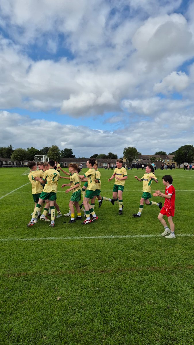 2011s cruised to an 8–1 QF win this morning before facing Tristar NL in a tense SF. After a 0–0 draw, the Reds scored all 5 pens, with our keeper saving Tristar’s 4th! 🔥
Plate Final v Oxford on Saturday – let’s go! 🔴⚽