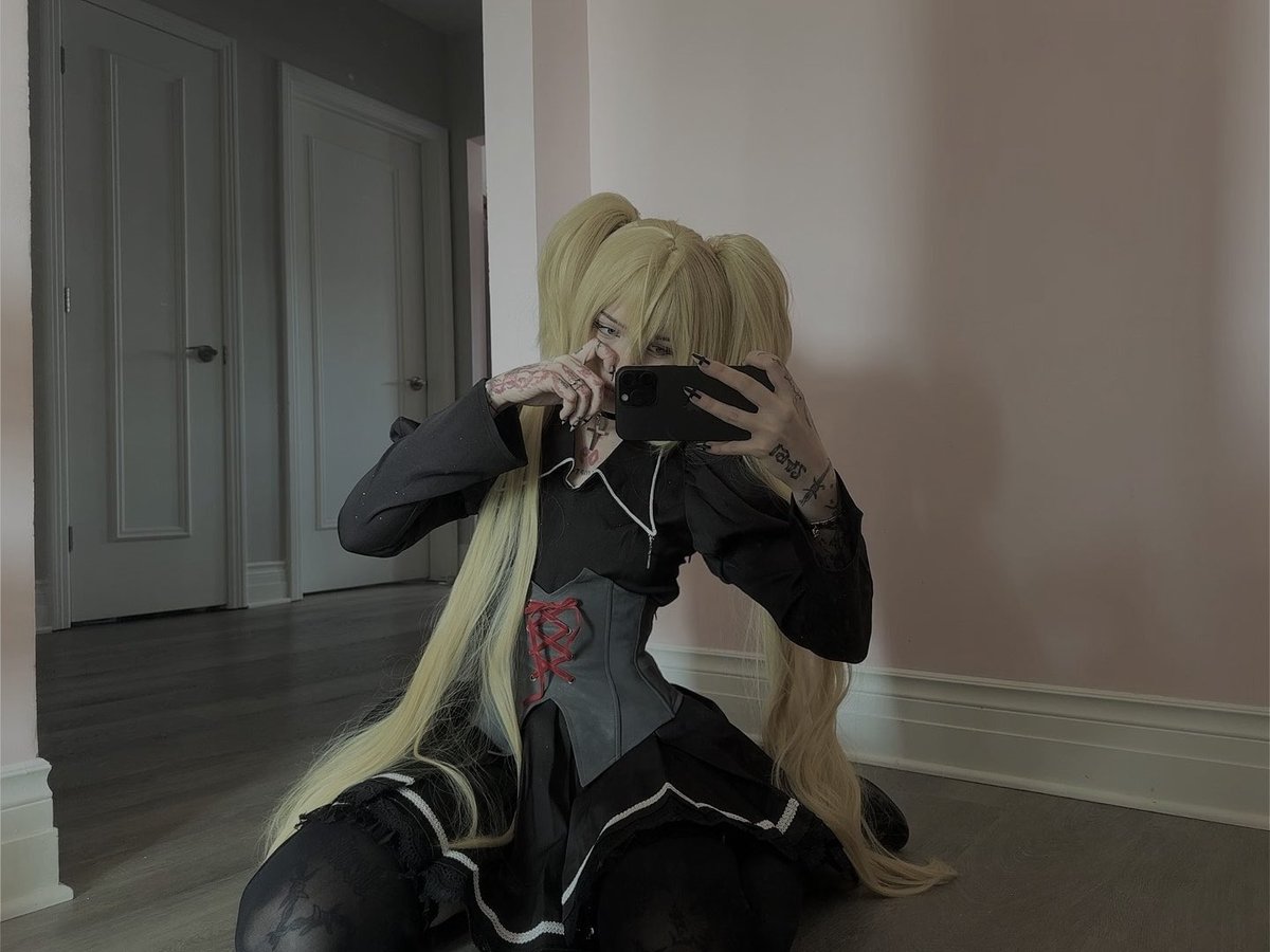 Laurinchhhe (@laurinchhe) on Twitter photo 