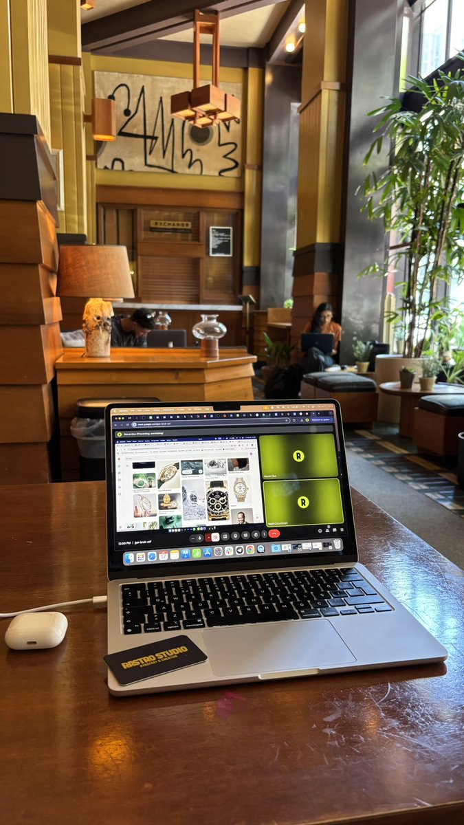 I love the vibe of the cafe in lobby of Freehand Hotel DTLA. 

<a href="/rastro_studio/">RASTRO STUDIO</a> ⚡️☕️