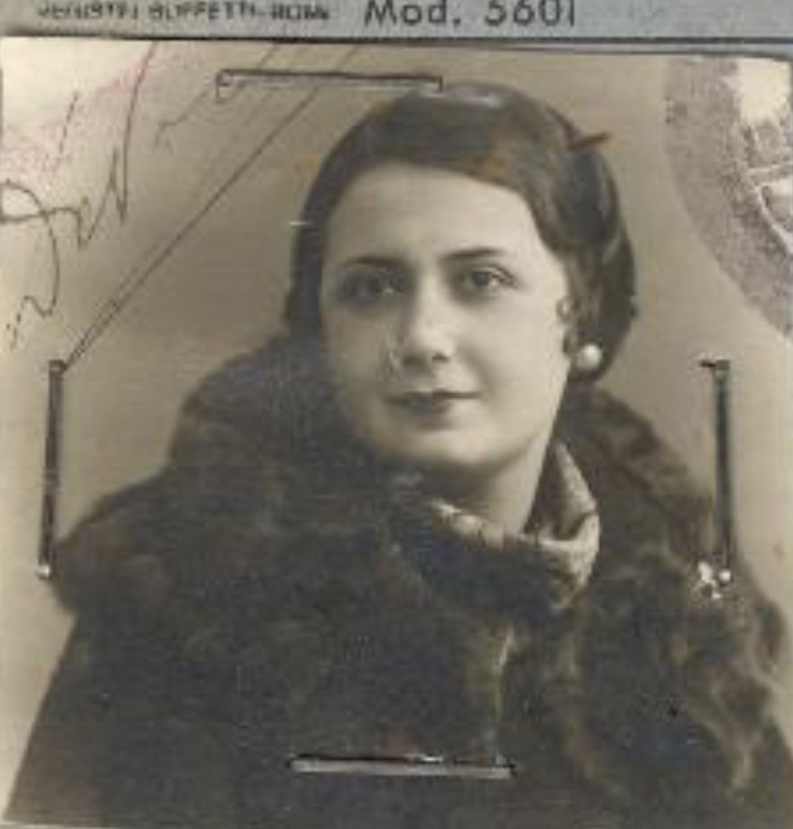 25 July 1907 | Italian Jewish woman, Elsa Colombo, was born in Asti. 

She was deported to #Auschwitz from Milan on 30 January 1944. She did not survive.