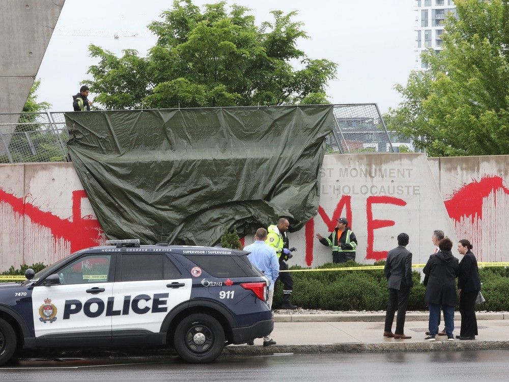 Former city lawyer pleads guilty to Holocaust monument vandalism ottawacitizen.com/news/holocaust…