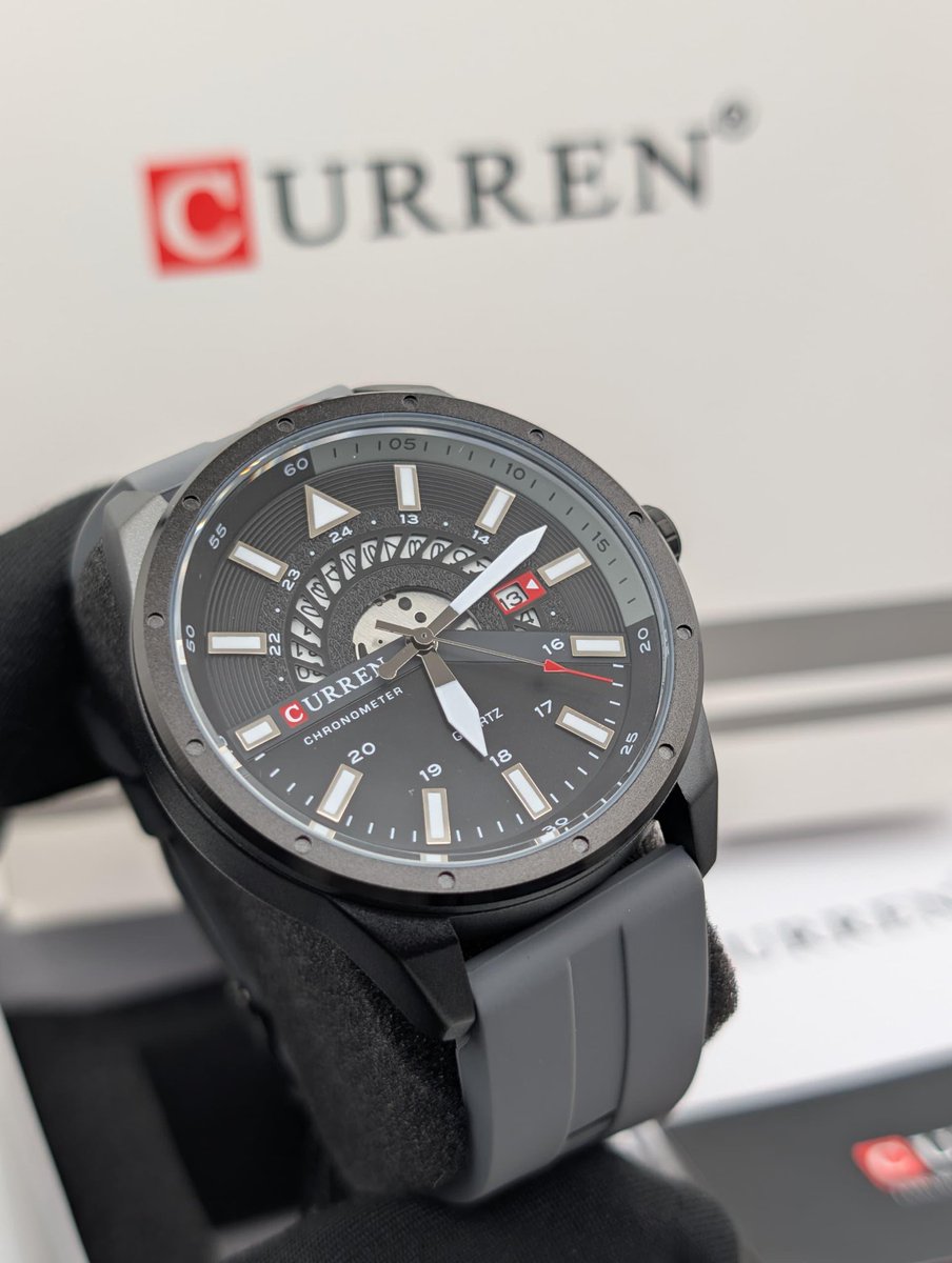 big_damola's tweet image. Quality rubber strap wristwatch available as seen
🏷️35,000 naira
Comes in a well packaged box and bag
Nationwide delivery 🚚
Kindly send a dm to order