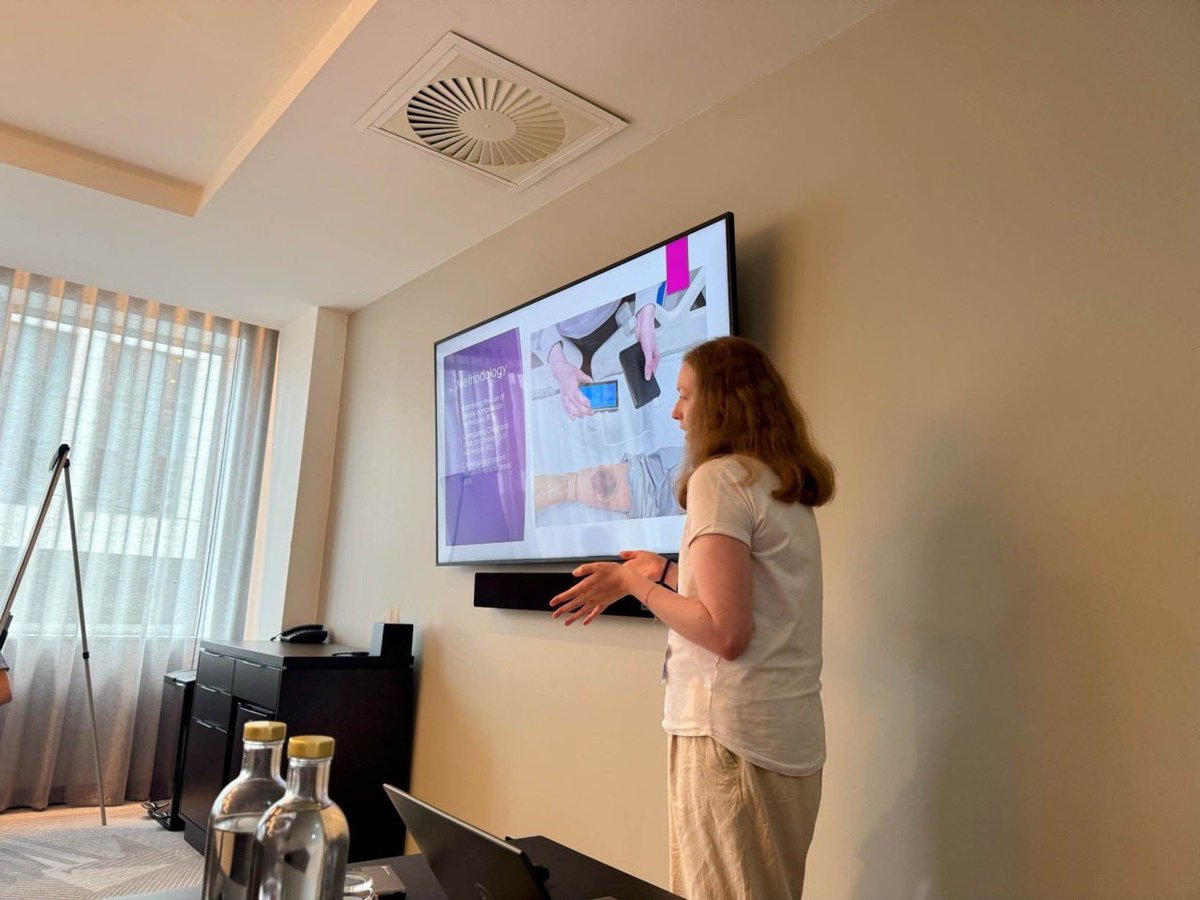 TessWOfficial's tweet image. Some snaps from this year’s @ICDCS2025 conference 🦄🏴󠁧󠁢󠁳󠁣󠁴󠁿

#ICDCS2025 #tinyML #HealthTech