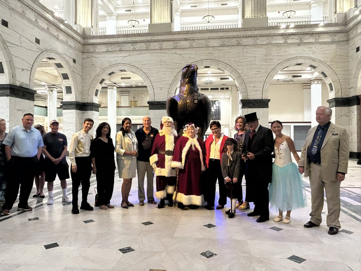 cmninaahmad's tweet image. I was proud to attend the campaign launch for Save the Light Show, a movement to raise $350,000 to preserve two of Philly’s most beloved holiday traditions—the Wanamaker Christmas Light Show and Dickens Village. Let’s spread the word!Donate now. #cmahmad #savethelightshow