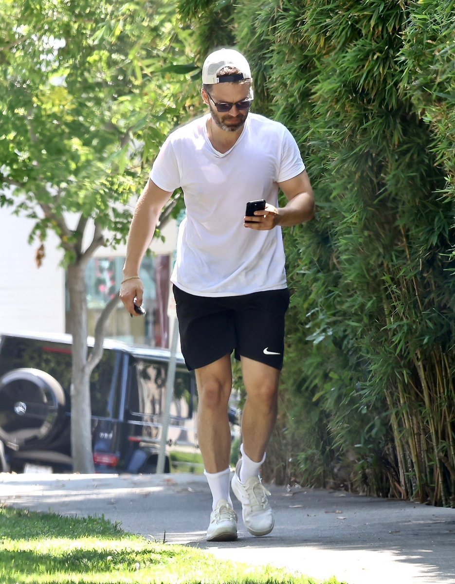 ceitfionn's tweet image. seb baby, fix that posture. you need to be looking where you’re going darling