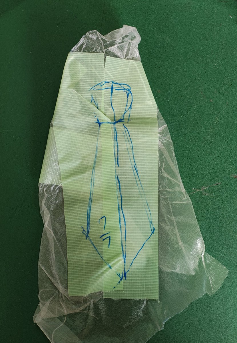 tmh_cos's tweet image. ネクタイ。
これが、こう。(下書きからの完成系)