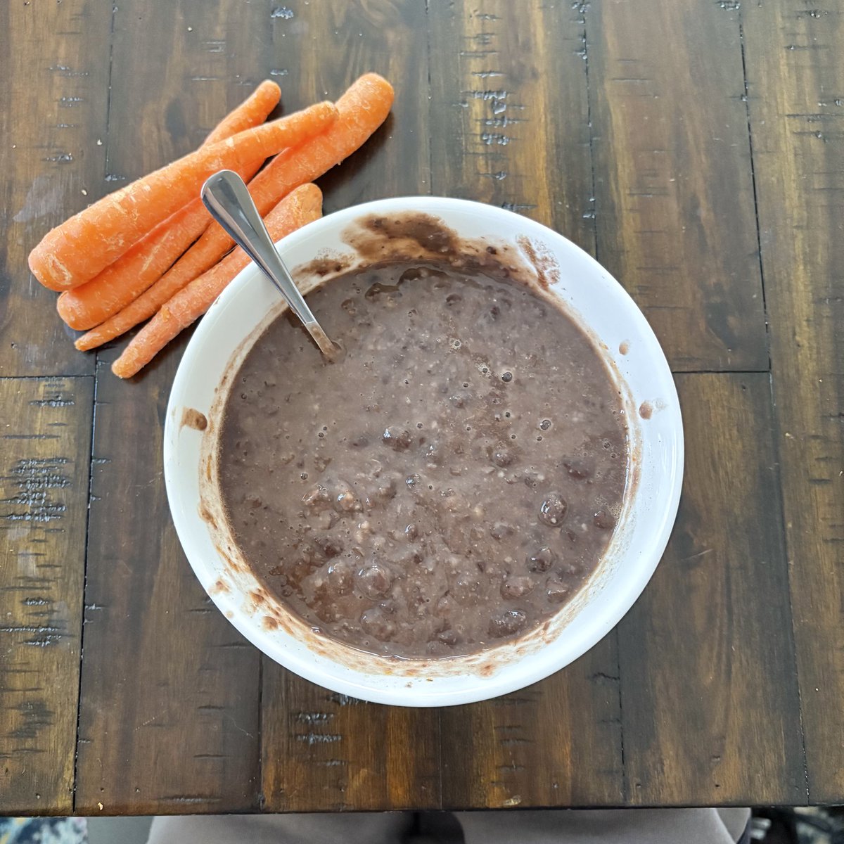 fallingskulls's tweet image. meals as someone who keeps an empty kitchen to prevent b/p