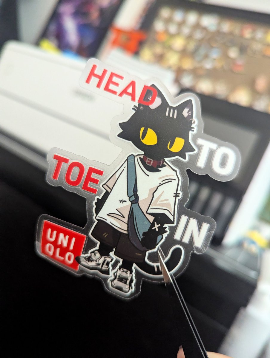Tornatics's tweet image. uniqlo cat now a sticker!