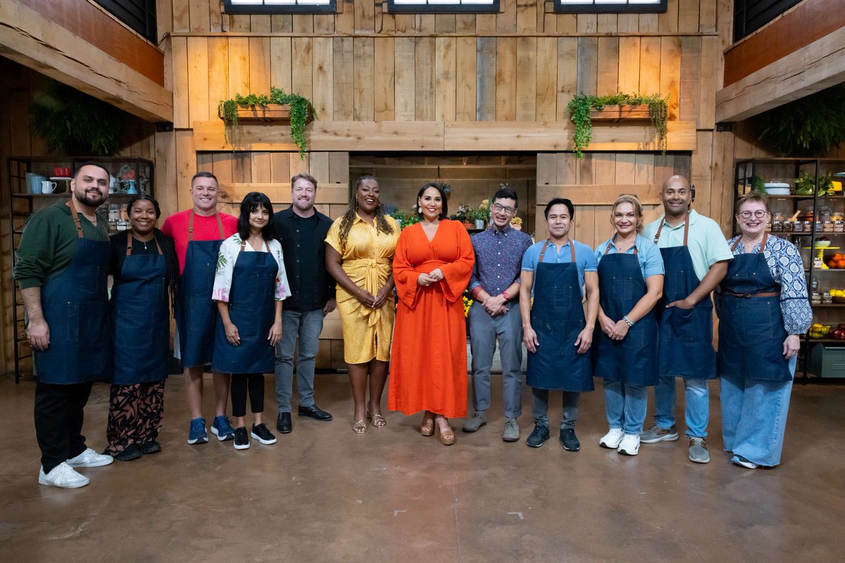 🍞  The #GreatAmericanRecipe: The Bakes are High, tonight 🔥 It’s week three, and home cooks serve up fresh-baked bread and a dozen fruity favorites for the big bake sale. Who will rise to the challenge? 

WEDU l JUL 25 l 9 PM
Stream on the PBS App 👉 pbs.org/show/great-ame…