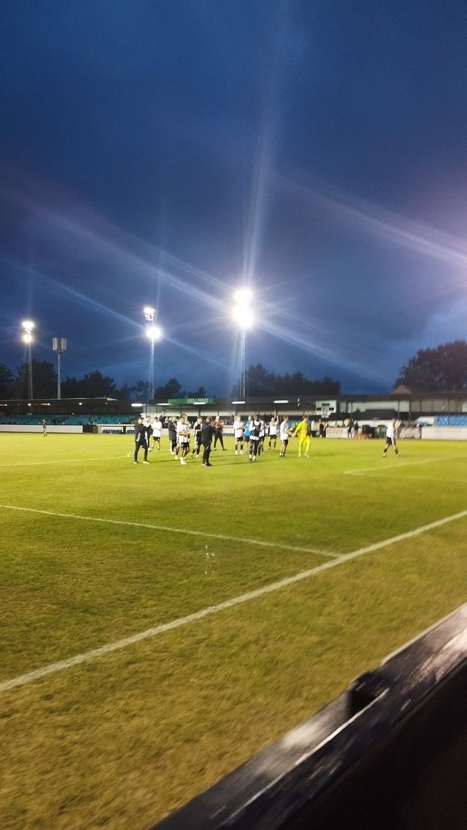 ShaunFarrelly's tweet image. Football matches always look better under the floodlights.

Back at Rhyl for a 0-0 draw in the league against Brickfield Rangers.

Probably saw more attacks in the penalty area from the seagulls flying over the ground

#Rhyl #Floodlights #Football