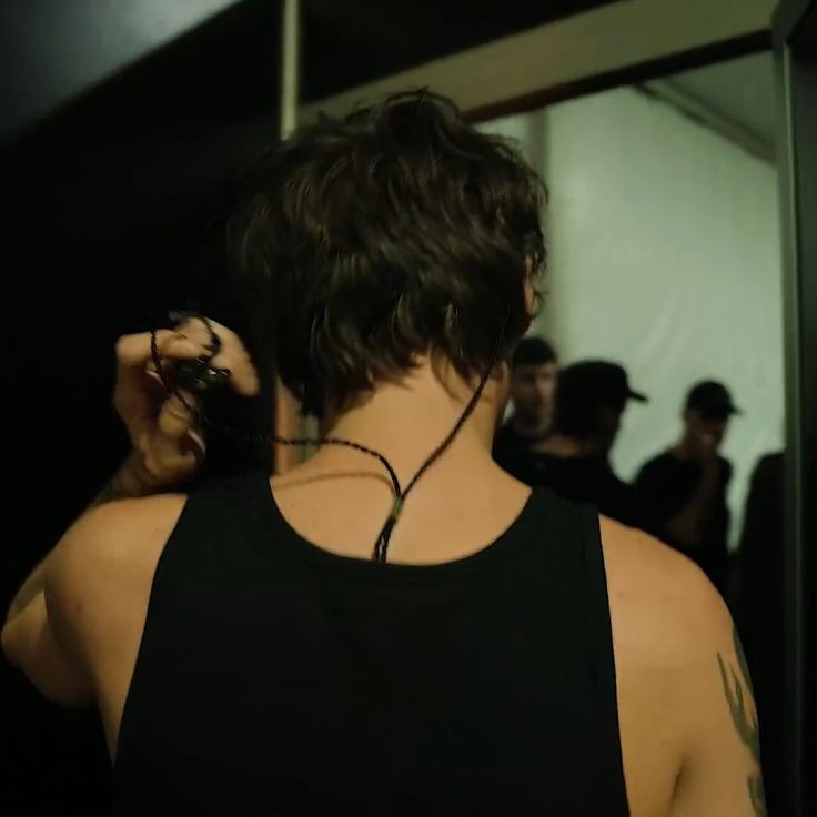 louiIith's tweet image. Tiene el cuello más mordisqueable del mundo una prueba más de que es omega