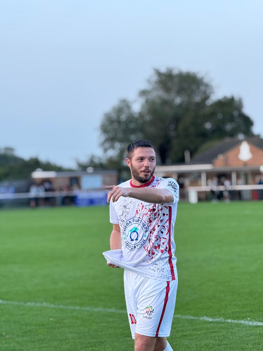 SoulTHFC's tweet image. To everyone that came and supported the boys.
Thank you!!
See you all on Wednesday, we play @buckhursthillfc in our second away game @EssexSenior.
#SoulTHFC #Matchday #COYS #UpTheSoul #Football #ESL #UpTheHamlets