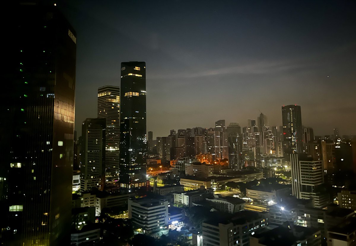 naveedlol's tweet image. 5am in Shenzhen.
this city fuels me to ship hardware like no other.