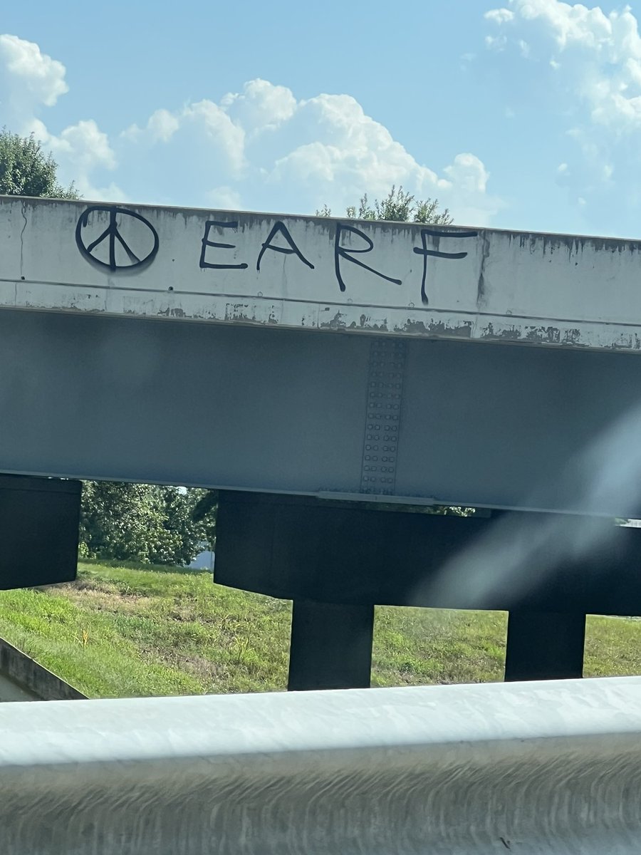 PrimaltheGod's tweet photo. ☮️ EARF https://t.co/b7TsYCIVxH