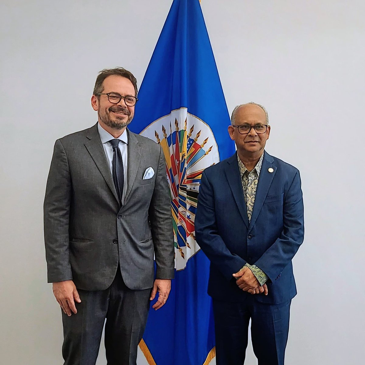 CGRuizMassieu's tweet image. Fructífero encuentro con Albert Ramdin, Secretario General de @SG_OEA_OAS. Dialogamos sobre temas clave de la región como la paz y la seguridad. Reafirmamos nuestro compromiso con el pueblo haitiano en su búsqueda de una solución propia y sostenible a la situación que enfrentan.
