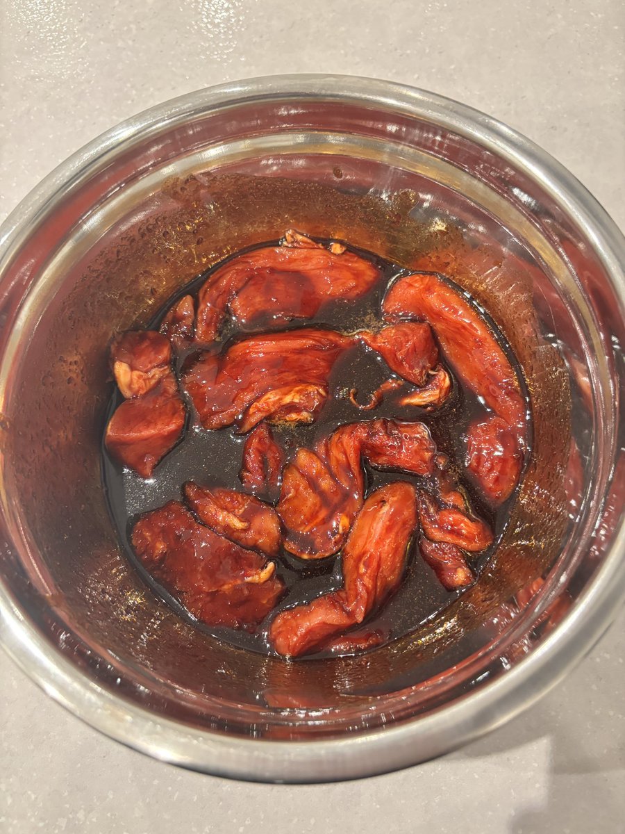 MattCooperBites's tweet image. Some late night marination going on. First to guess the dish gets a 25% discount code ⏰